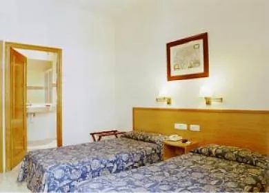 Konukevi Hostal Centric Barselona