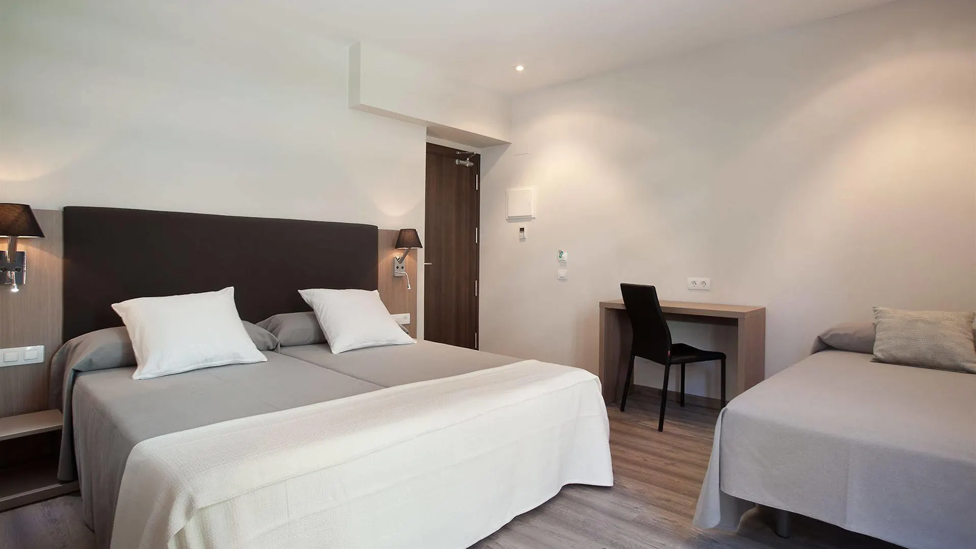 Hostal Centric Barcelone Maison d'hôtes